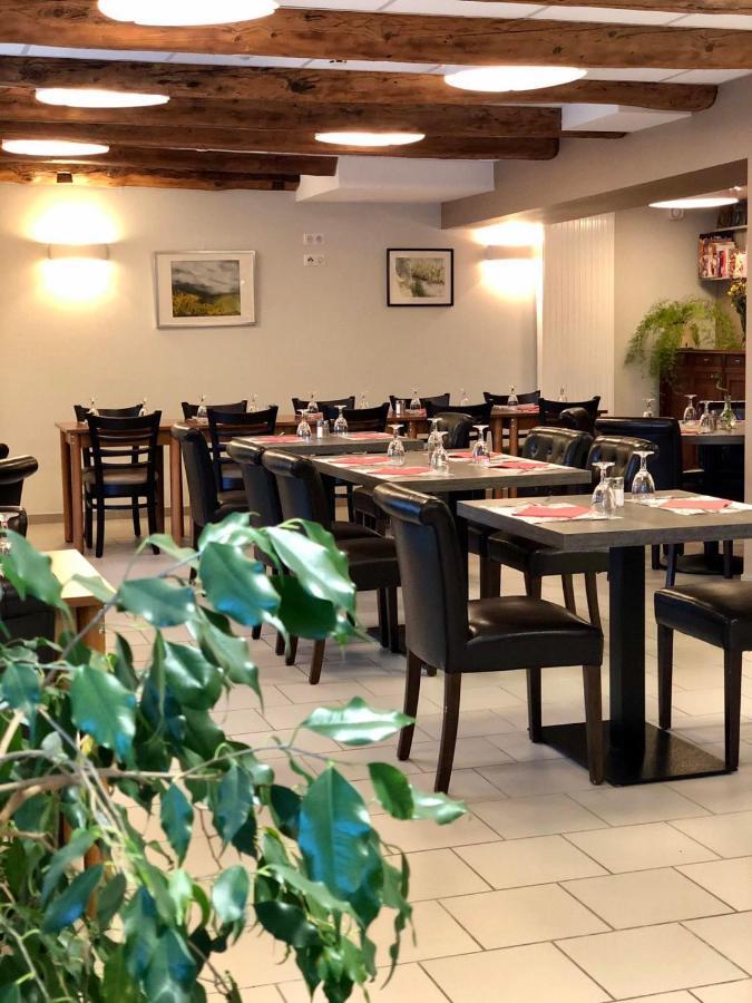 Auberge Du Cezallier Montgreleix Eksteriør bilde